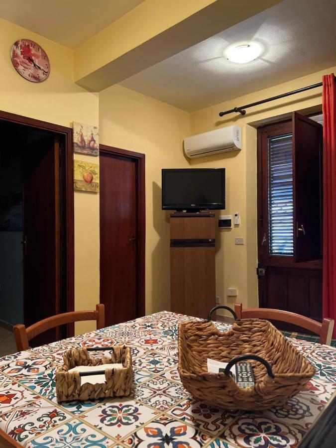 Delfino House Villa แตร์ราซีนี ภายนอก รูปภาพ